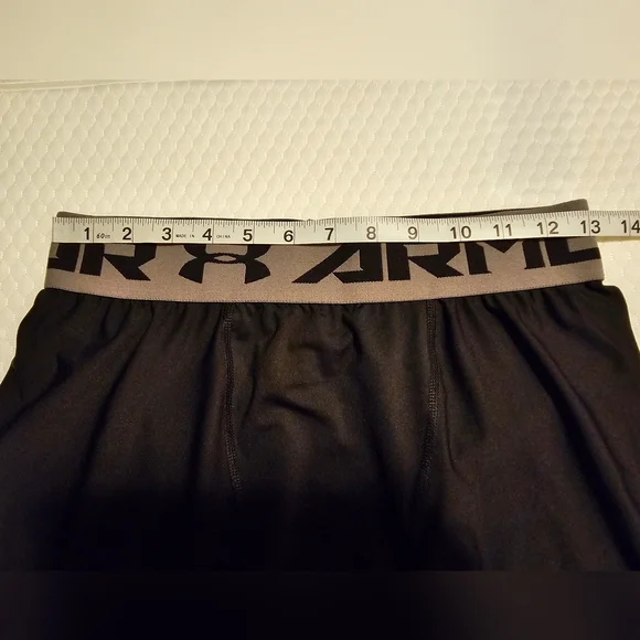 Under Armour Black Athletic Compression Shorts - Picture 2 of 5